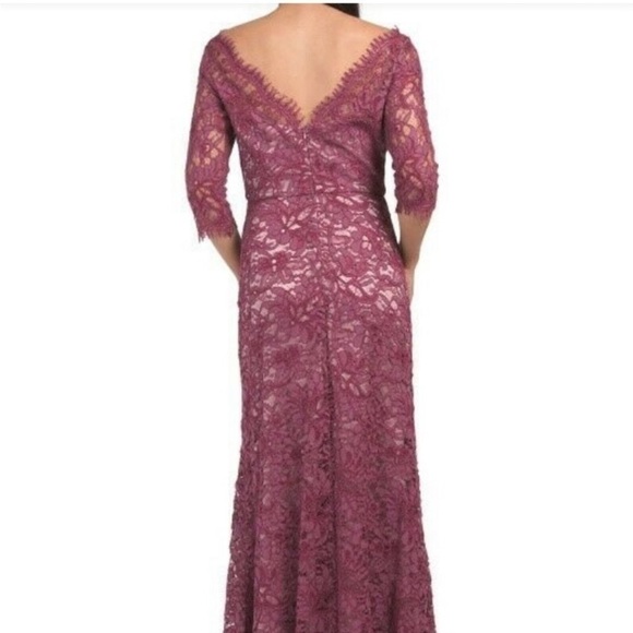 JS COLLECTIONS Boat Neck Lace Column Dress Gown Mauve Size 6 - Picture 3 of 11